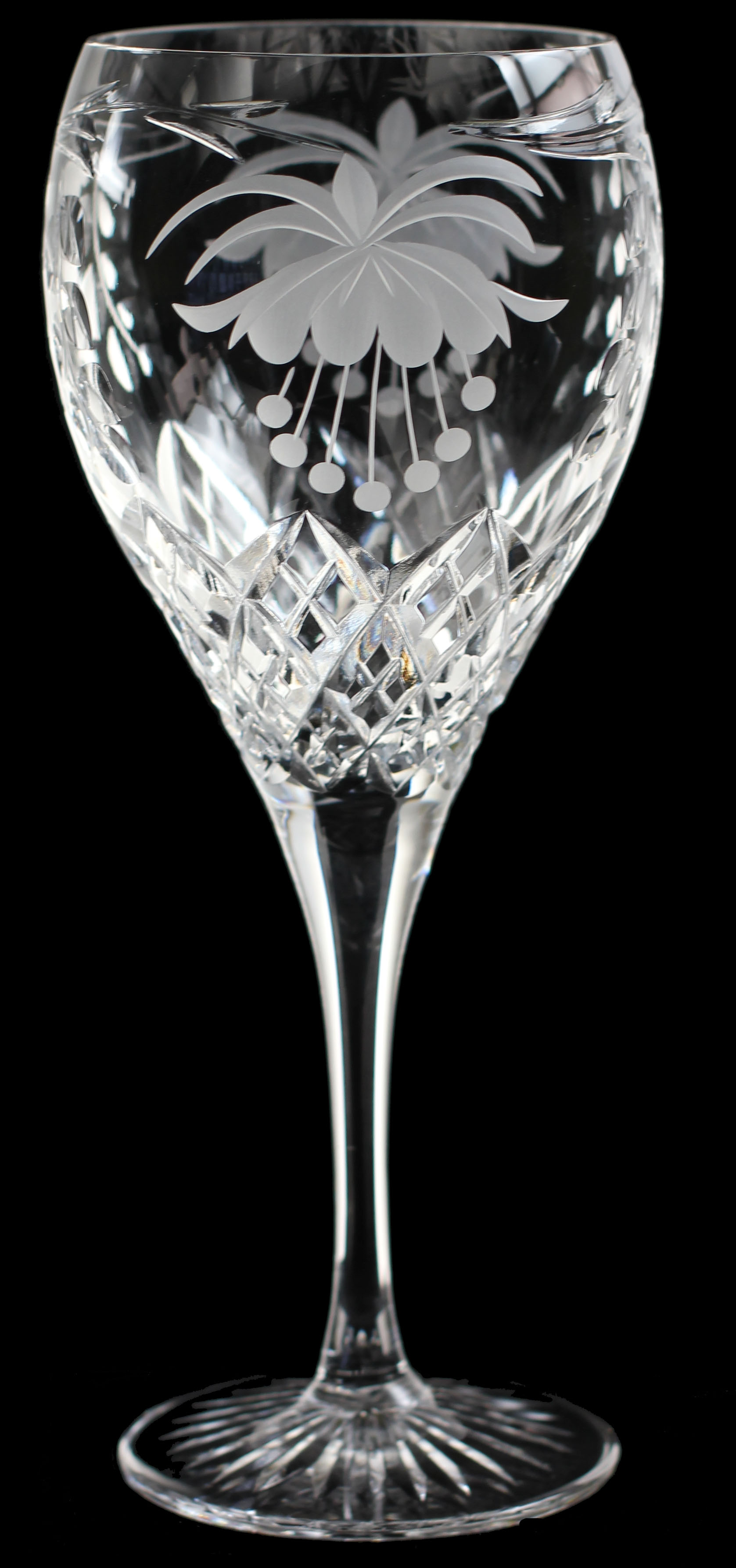 Handmade full lead crystal wine/goblet in our Fuchsia design
