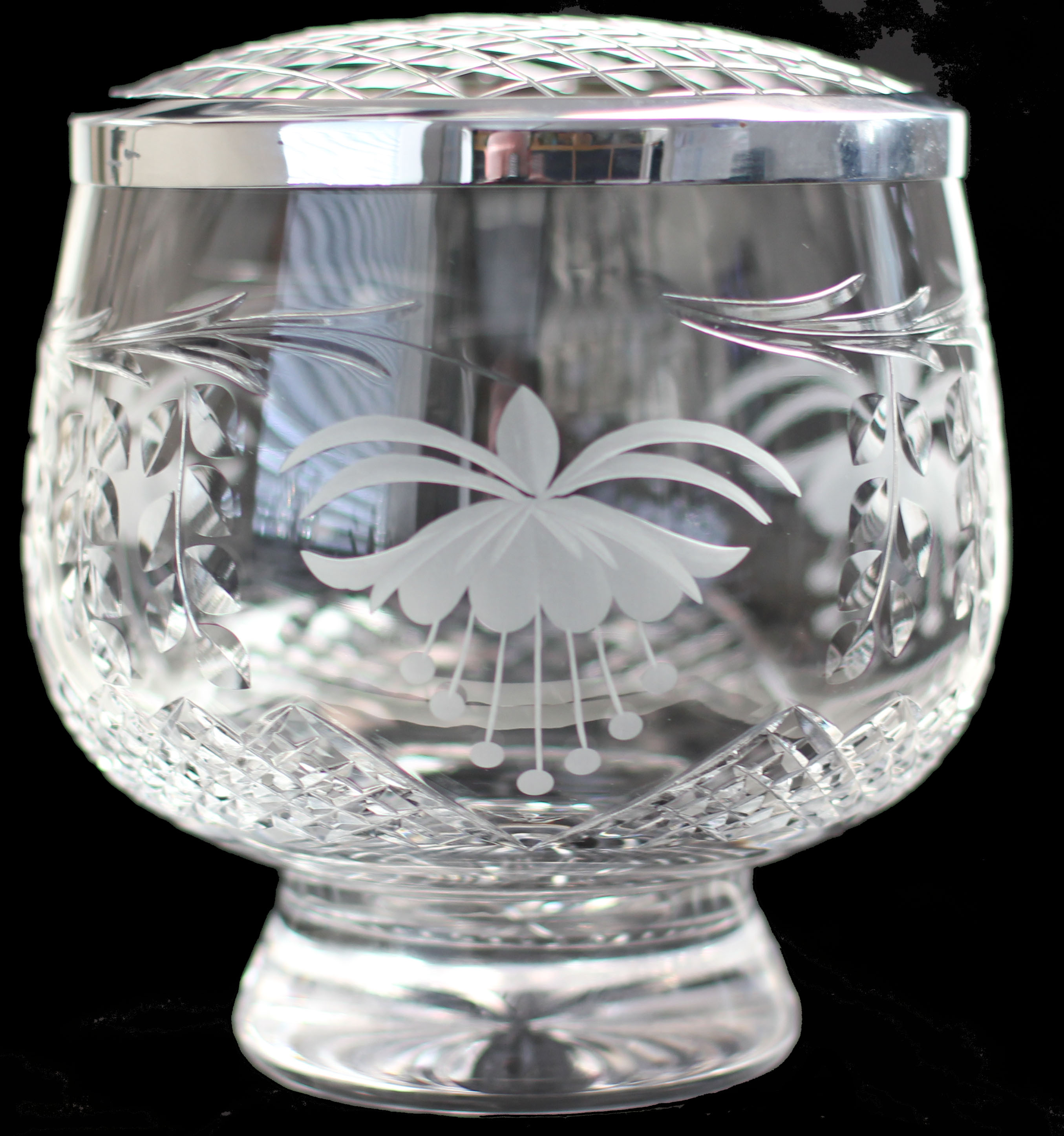 BRIERLEY HILL CRYSTAL GRAPEVINE ROSE BOWL