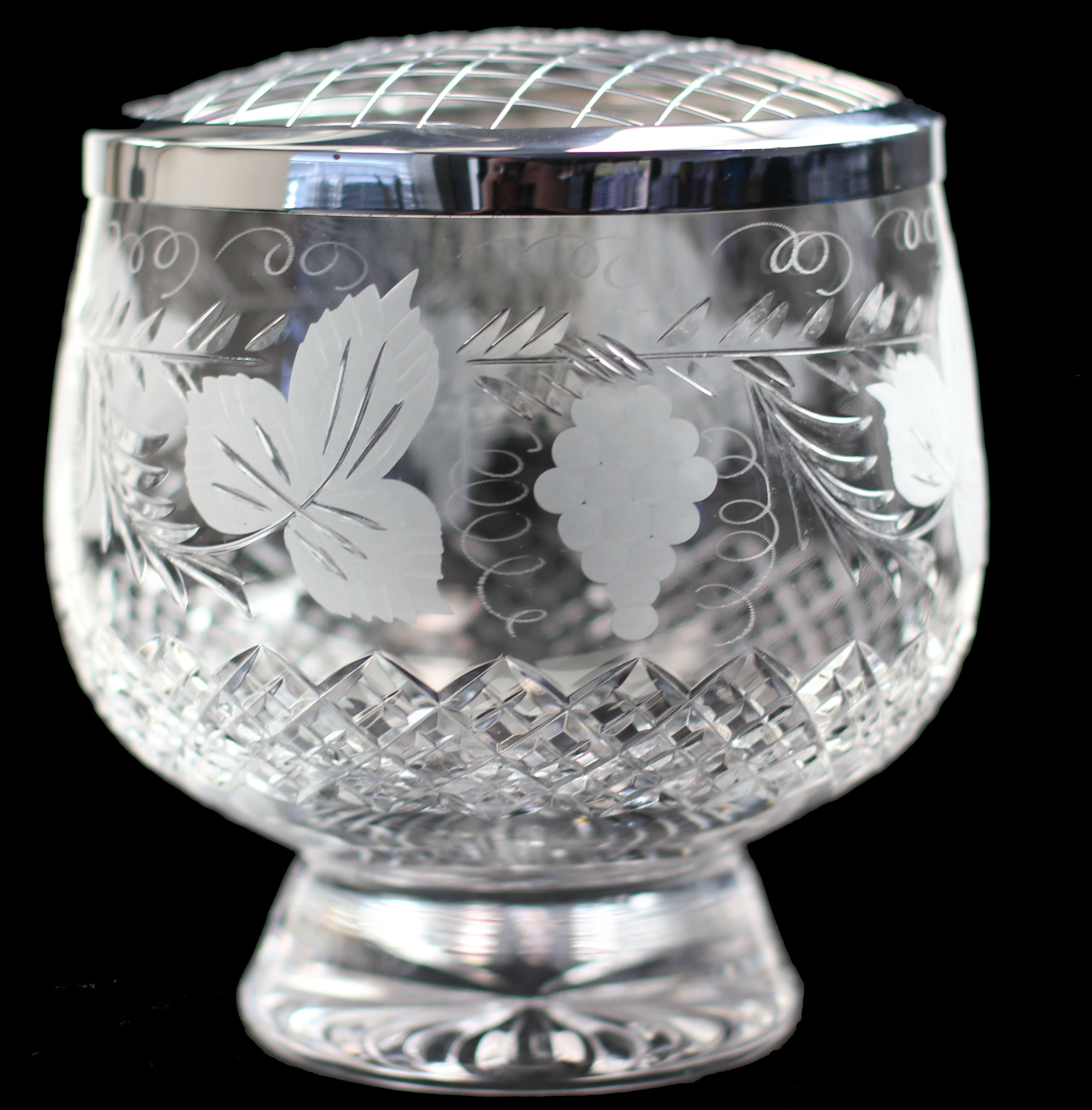 BRIERLEY HILL CRYSTAL GRAPEVINE ROSE BOWL